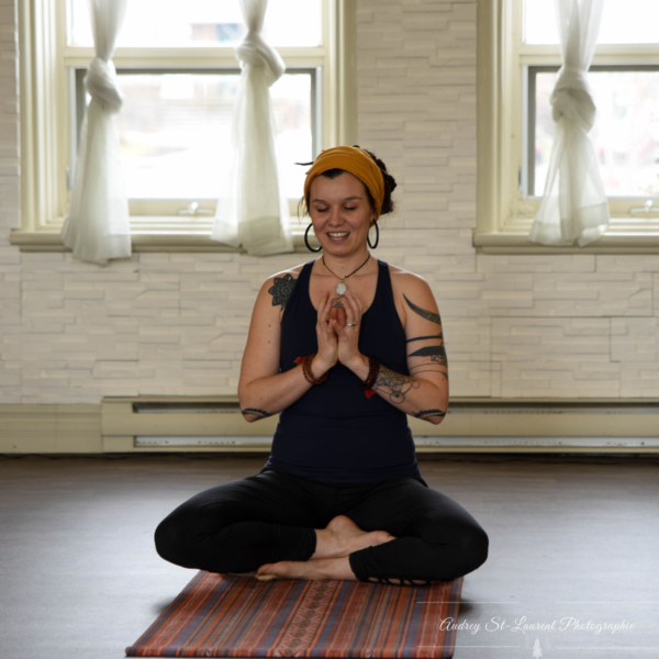 Mardi 9h30-10h30 / KUNDALINI YOGA (Maya) / Abonnement Automne